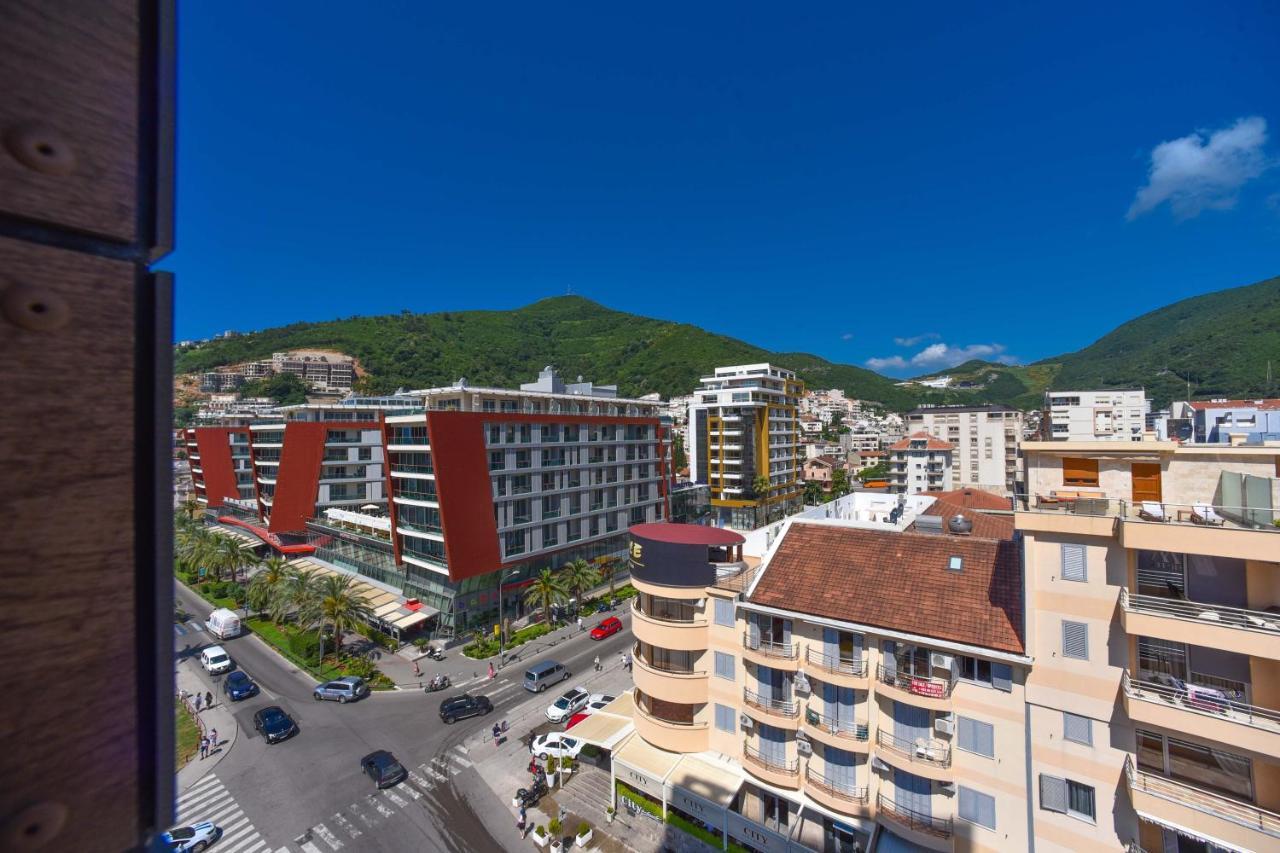 Montenegrina Wow Budva